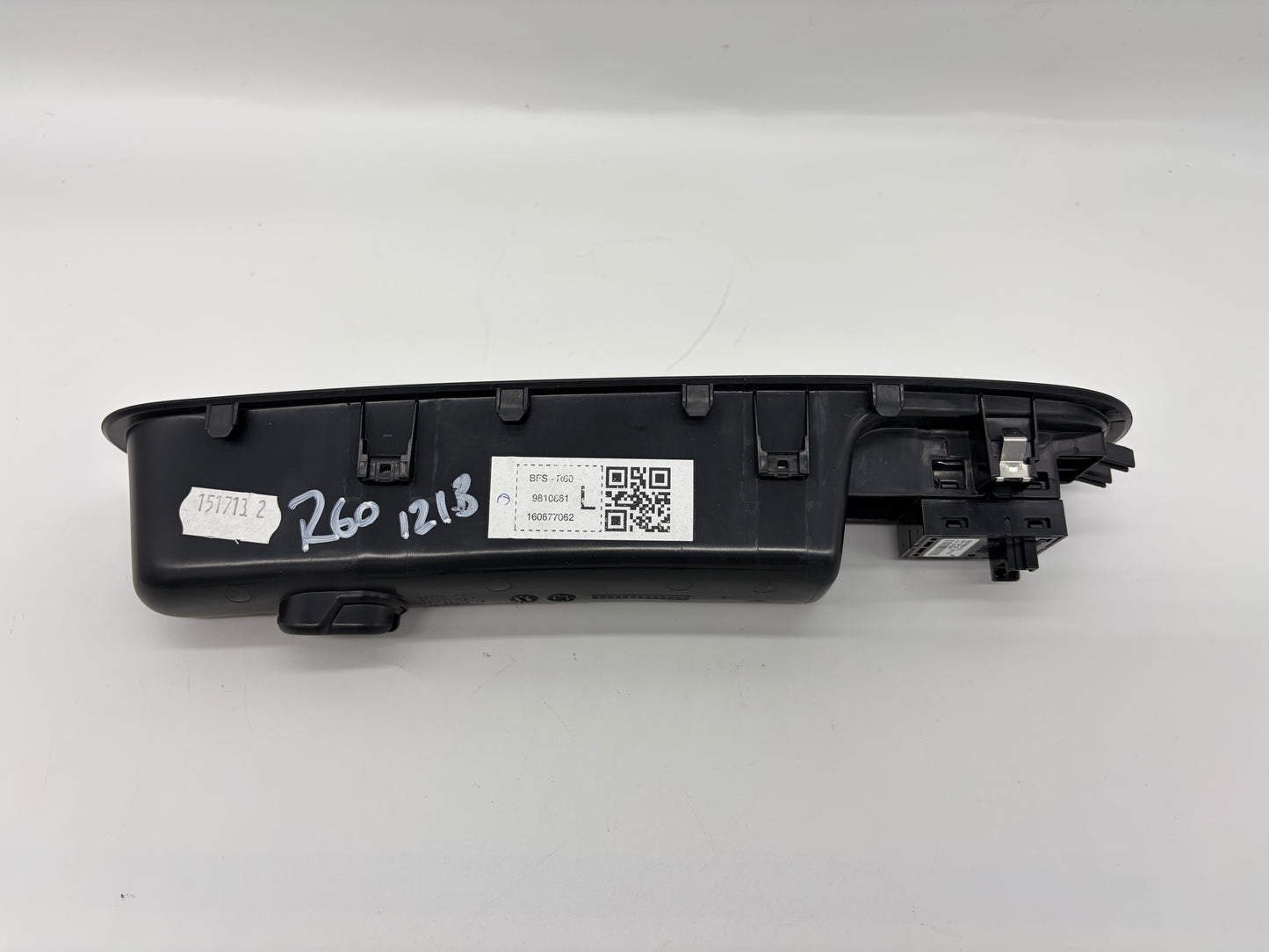 MINI Countryman R60 Front Left Passenger Window Switch Door Handle Panel 9810861