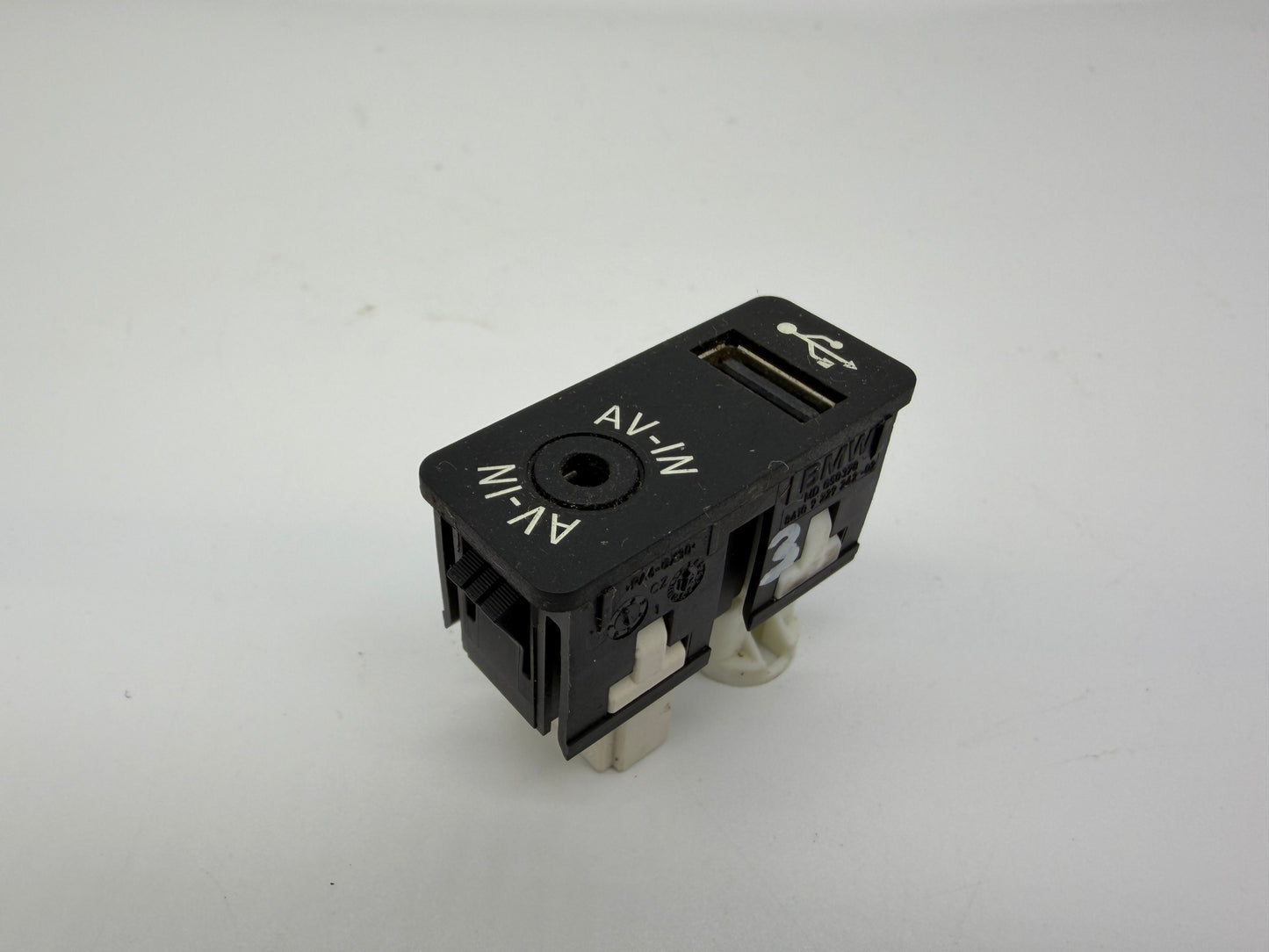 Genuine MINI Cooper R56 R55 R60 USB AUX AV-In Interface Socket Port 9229242 OEM